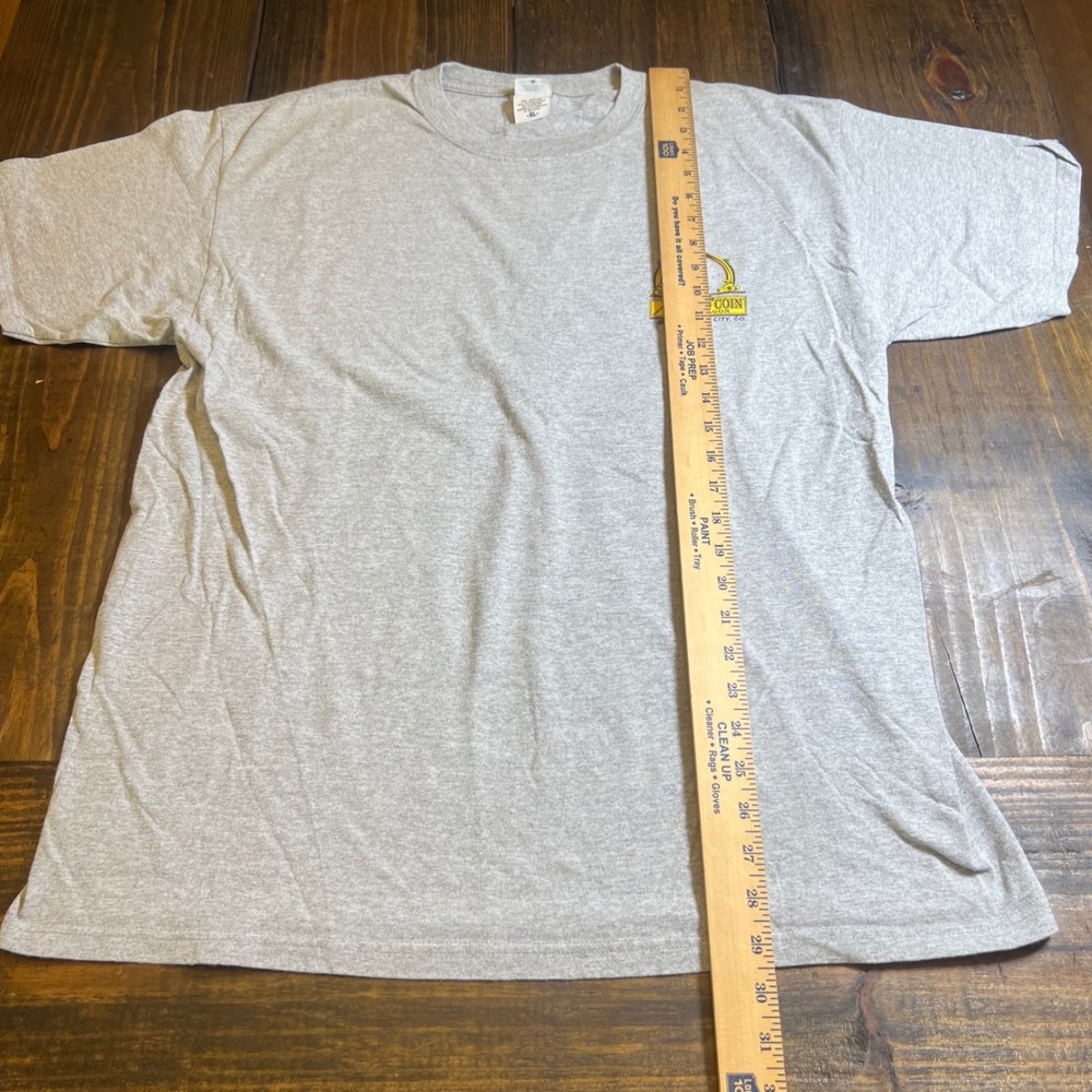 Anvil Gold Coin Saloon Central City Colorado Graphic Tee Mens XL pin up girl - Picture 3 of 6